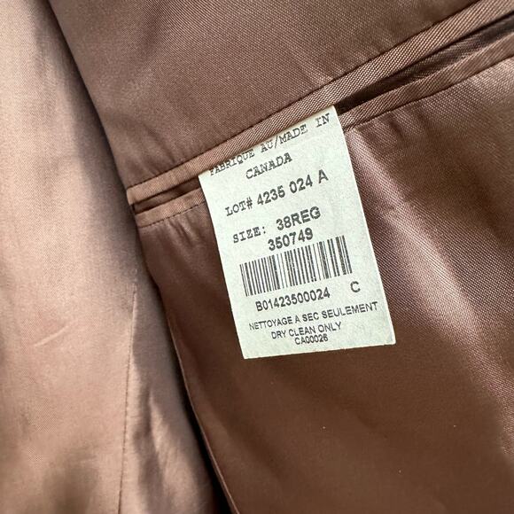 Arnold Brant Men’s Blazer - Size 38R - Made in Canada - Picture 10 of 10
